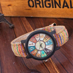 Vintage-Inspired Leather Quartz Wristwatch for Women - A Stylish Gift Timepiece