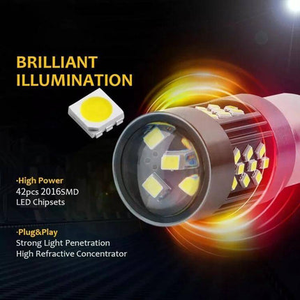 12V 7W Strobe Car LED Fog Light for Cars, Everyday Driving, Pair - Pair of compact LED fog lights showing brightness and lens detail