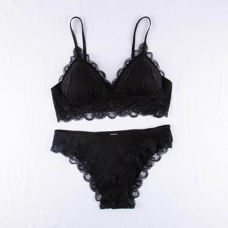 Synd Lingerie Ensemble – luxurious black lace bralette and panty set for elegance and comfort.