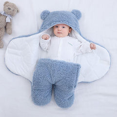 Cozy Winter Newborn Swaddle Quilt with Anti-Shock Protection