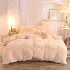 Plush Winter Warm Fleece Bedding Set - Thick Quilted Duvet Cover with Pillowcases for Queen and King Size Beds