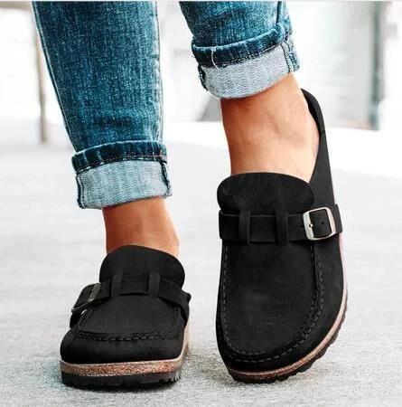 Casual Breathable Slip-On Shoes With Hollow Detail Low-Top