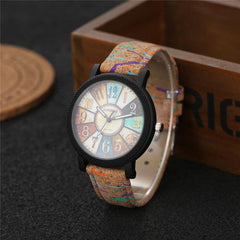 Vintage-Inspired Leather Quartz Wristwatch for Women - A Stylish Gift Timepiece