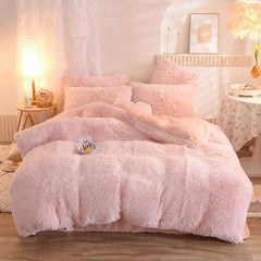 Plush Winter Warm Fleece Bedding Set - Thick Quilted Duvet Cover with Pillowcases for Queen and King Size Beds