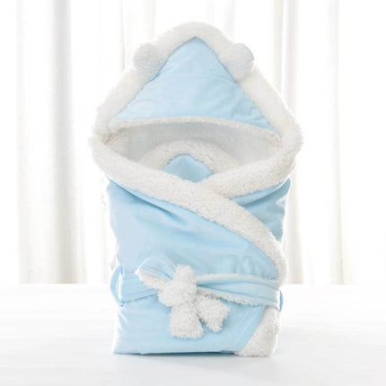 Soft Velvet Swaddle Blanket for Newborns in Winter Sizes - light blue velvet hooded swaddle with white plush trim, 88x88cm, cozy winter wrap