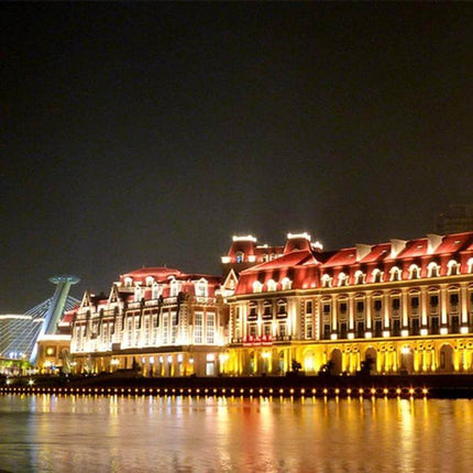 4500LM LED Lamp White For Home And Office Use Everyday Lighting bright white lamp for living rooms, kitchens, offices and display spaces