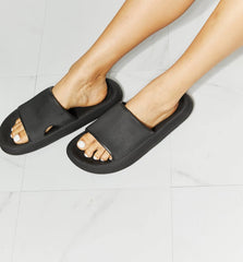 MMShoes Arms Around Me Open Toe Slide in Black