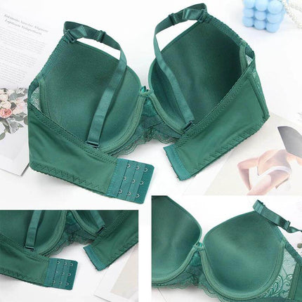 Simple and Casual Plus Size Seamless Bra for Women in green breathable cotton, smooth everyday support under t-shirts (plus size)