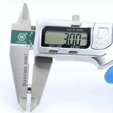 683ZZ Bearing 3x7x3mm For Small Hobby Projects And DIY Repairs digital caliper showing 3.00 mm inner diameter measurement