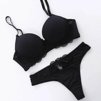 Soft Lace Push Up Bra Set for Everyday Comfort - black lace push-up bra and matching thong, soft polyvinyl alcohol fiber with viscose lining for everyday support