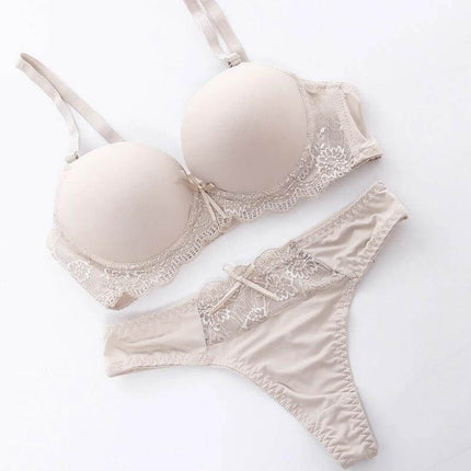 Soft Lace Push Up Bra Set for Everyday Comfort - beige lace push-up bra and matching thong, soft breathable viscose lining