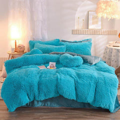 Plush Winter Warm Fleece Bedding Set - Thick Quilted Duvet Cover with Pillowcases for Queen and King Size Beds