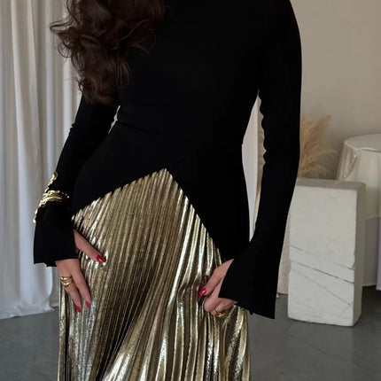 Black Bell Sleeve Top And Pleated Skirt Set For Daily Wear