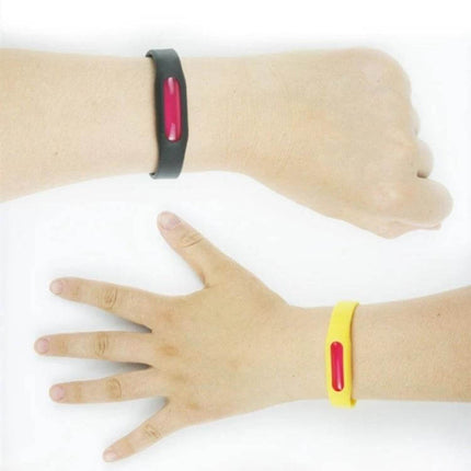Anti-Mosquito Silicone Repellent Bracelet, 23 cm, Everyday Use on adult and child wrists in black and yellow silicone for outdoor protection
