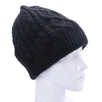 Warm Knitted Beanie with Bluetooth for Everyday Winter Calls - black cable-knit beanie with built-in mic and Bluetooth on mannequin