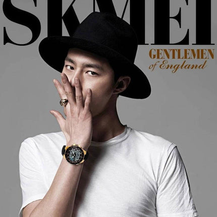 SKMEI Men's Waterproof Outdoor Sports Digital Watch for Daily Use shown on male model wearing white tee and black hat, waterproof sports watch on wrist