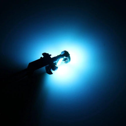 2 Pack T10 5W SMD 2835 9LED Car Clearance Lights, DC 12V bright blue illuminated T10 bulb close-up