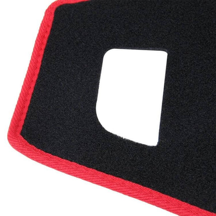 Land Rover Discovery 4/3 Instrument Panel Sunscreen Cover black fabric with red trim close-up showing cutout