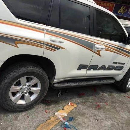 Shining Car Body Decorative Strips for Toyota Prado 4000 2011 applied to white Prado side doors and side panels