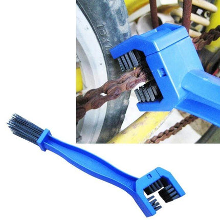 Blue Nylon Chain Cleaning Brush for Motorcycles and Bikes - blue nylon bristle chain cleaner cleaning rusty bicycle and motorcycle chain
