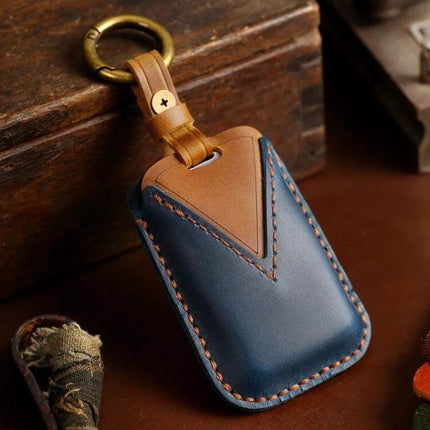 Leather Key Case in Cowhide for Land Rover Vehicles - blue and tan stitched cowhide key case for Range Rover and Discovery 5, pocket-friendly protection