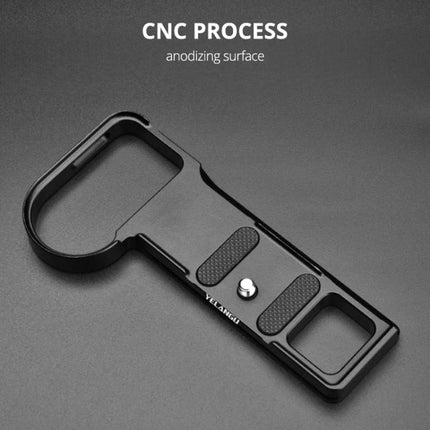 YELANGU Base L Plate Expansion Board for Nikon Z6 and Z7 Cameras black CNC anodized L plate showing anti-slip pads and mounting screw