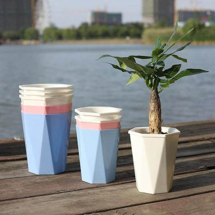 Diamond-Shaped Self-Watering Flower Pot, 12x14 cm Plastic – modern diamond silhouette plastic planter with self-watering basket and cotton rope