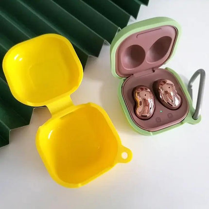 Protective Silicone Case for Samsung Earbuds During Daily Activities