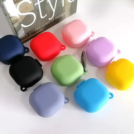 Protective Silicone Case for Samsung Earbuds During Daily Activities
