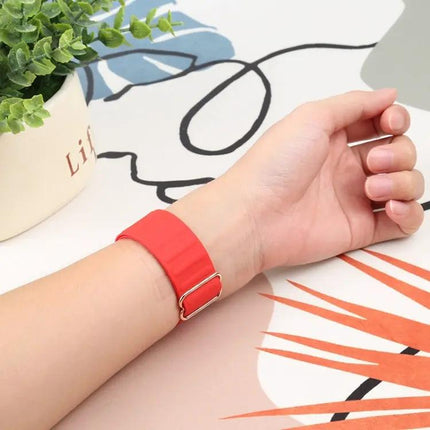 Silicone Replacement Apple Watch Band Japanese Buckle 38-45mm