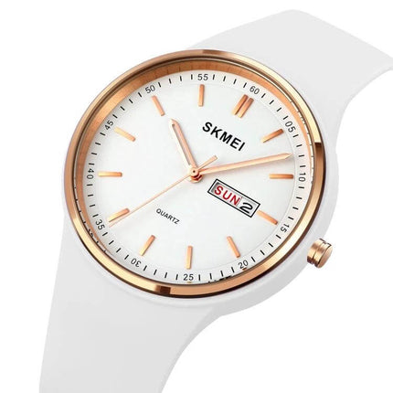 SKMEI Ladies Quartz Watch with Silicone Strap and Daily Functions white silicone strap rose gold bezel day-date display