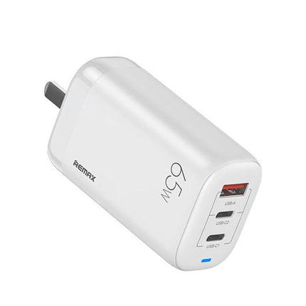 REMAX Charger for Daily Device Powering at Home and Travel - white 65W 3-port USB charger for phone, tablet & laptop, travel wall plug