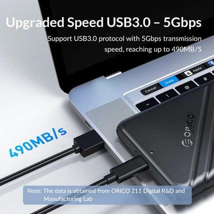 Orico 2.5 Inch External Hard Drive Enclosure for Portable Storage connected to laptop via USB3.0 showing 490MB/s transfer speed