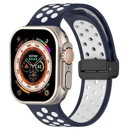 Magnetic Buckle Silicone Watch Band For Apple Watch SE 40mm