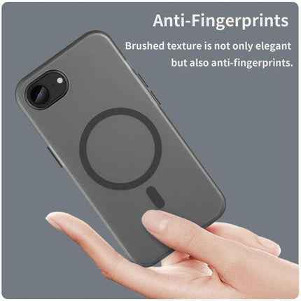 iPhone Case for Everyday Protection and Style — slim MagSafe-compatible anti-fingerprint case with precise cutouts and responsive buttons