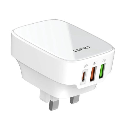 LDNIO Charger for Travel and Daily Power Needs - white multiport travel wall charger with USB-C PD and USB-A ports