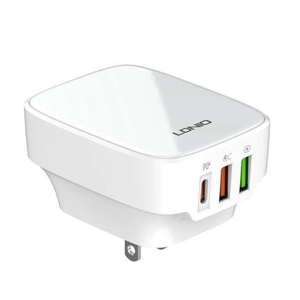 LDNIO Charger for Travel and Daily Power Needs – compact white wall charger with USB-C, USB-A and fast-charge ports for phones and laptops