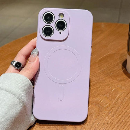 iPhone Silicone Case for Everyday Use slim lilac MagSafe-compatible cover with tactile silicone grip, precise cutouts and camera protection