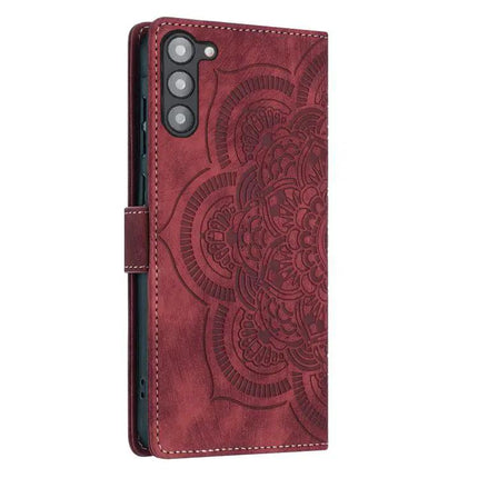 Leather Phone Case With Card Storage For Everyday Use