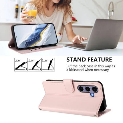 Phone Case For Everyday Use With Cat Design Provides Simple Daily Protection And Easy Access To Cards
