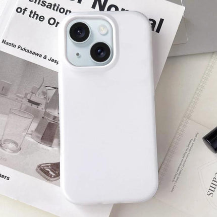 iPhone 15 Case for Everyday Use Slim Protective Cover for Daily Activities and Commutes white slim TPU PC hybrid case on magazine