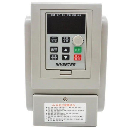 Inverter for Operating Three-Phase Motors on Single-Phase Power – compact wall-mount VFD for pumps, fans, workshops and farms (220V single-phase to three-phase)