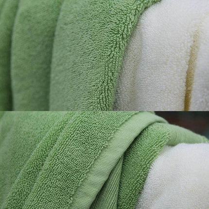 Bath Towel 70x140 cm For Everyday Home Use And Comfort - Soft 100% cotton green and white plush towel, high absorbency, lightweight 70×140 cm, 650 g