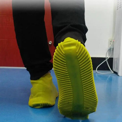 Waterproof Silicone Shoe Covers for Outdoor Rain Protection, Size S | Syndmart
