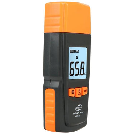 BENETECH Handheld Digital Moisture Meter for Wood Testing showing 65% reading on backlit display