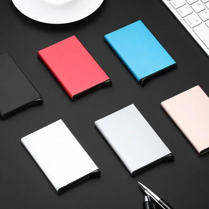 Antimagnetic Card Holder for Business Cards With Easy Pop-Up