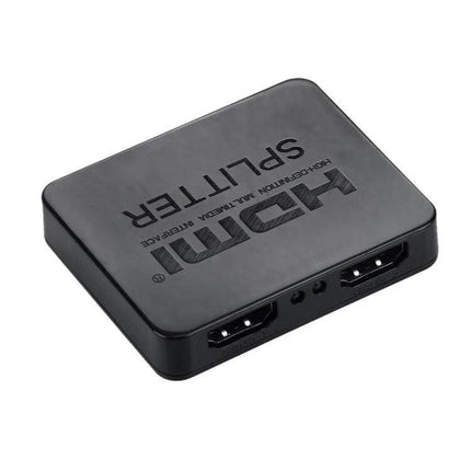HDMI 1x2 Splitter for Connecting One Source to Two Displays – compact black HDMI splitter mirroring one source to two screens