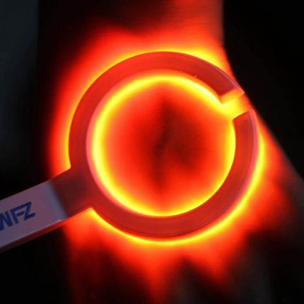 Handheld Vascular Imaging Instrument For Facial Vein Detection glowing red-light ring on skin for vein visualization
