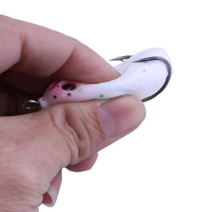 HengJia 5cm Biomimetic Mouse Fishing Lure For Freshwater soft plastic white pink bait held between fingers with treble hook visible