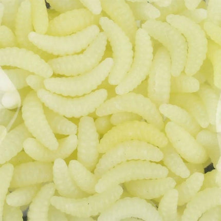 Hengjia 20mm Bread Bait Worms 50 Pcs Soft Bait For Fresh And Saltwater Fishing - close-up of 50 pale yellow 20mm soft bait worms ready for rigs